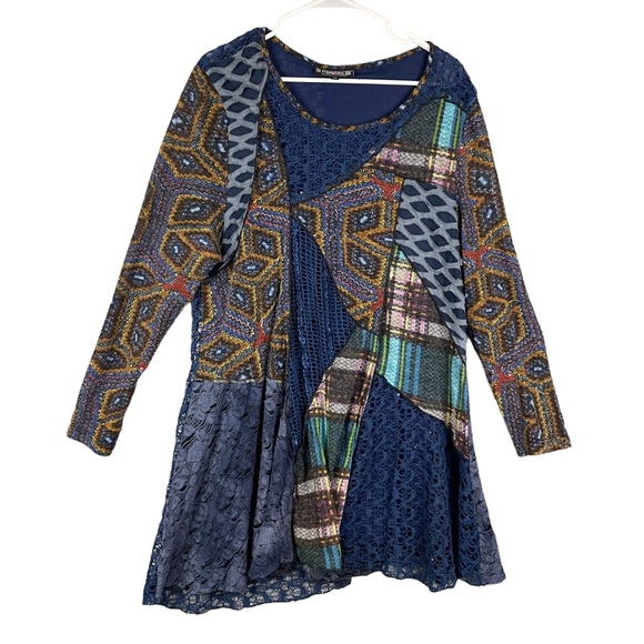 The Pyramid Collection Tops - The Pyramid Collection Textured Top Multi Fabric Flowy L/S Patchwork